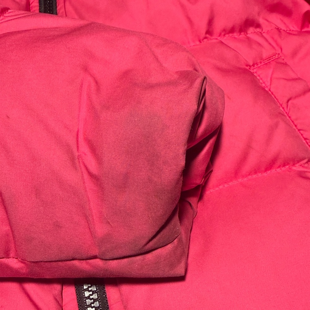 The North Face Kids Pink and Black Puffer Jacket - Picture 8 of 13